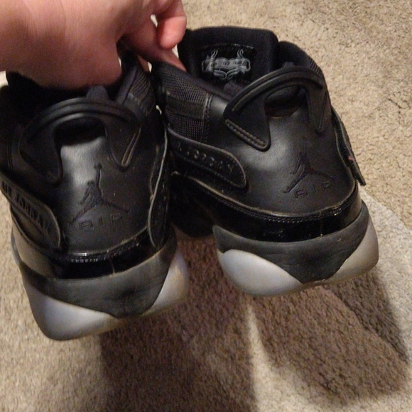 ****SOLD**** Men's size 13 Air Jordan 6 black n Gray - Picture 4 of 6